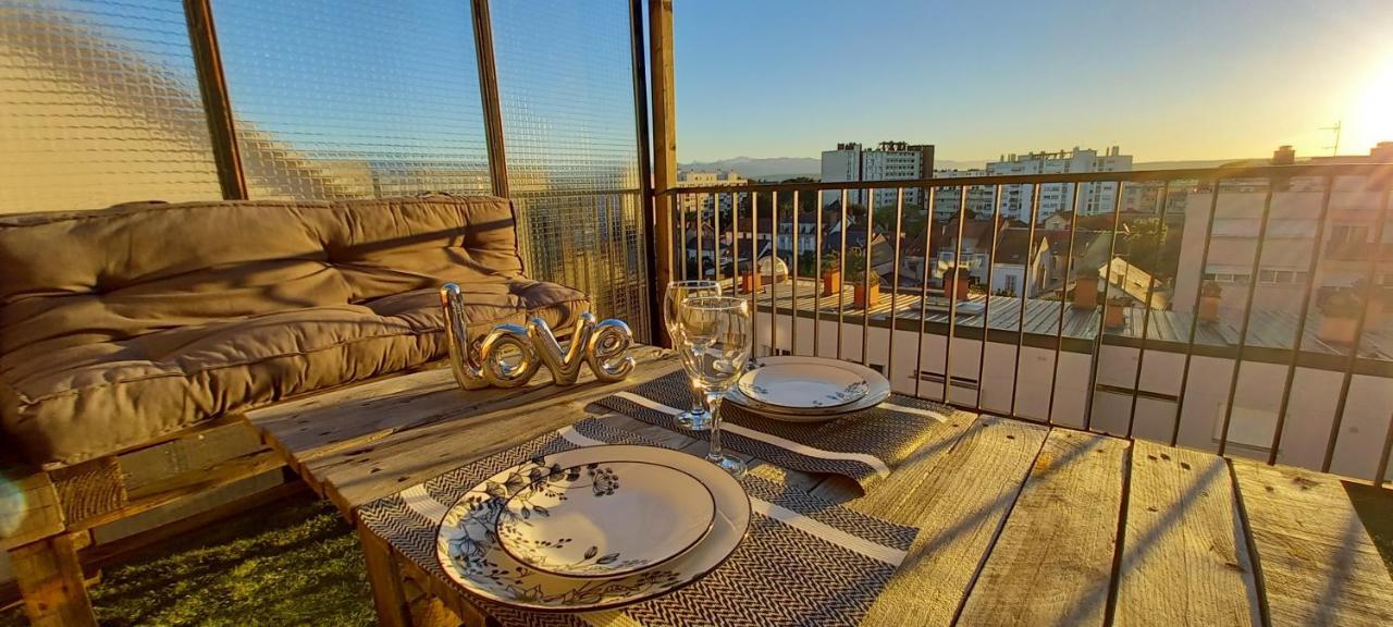 La Dolce Vita -T2 52M2- Dernier Etage- Terrasse-Parking-Wifi Fibre Leilighet Tarbes Eksteriør bilde