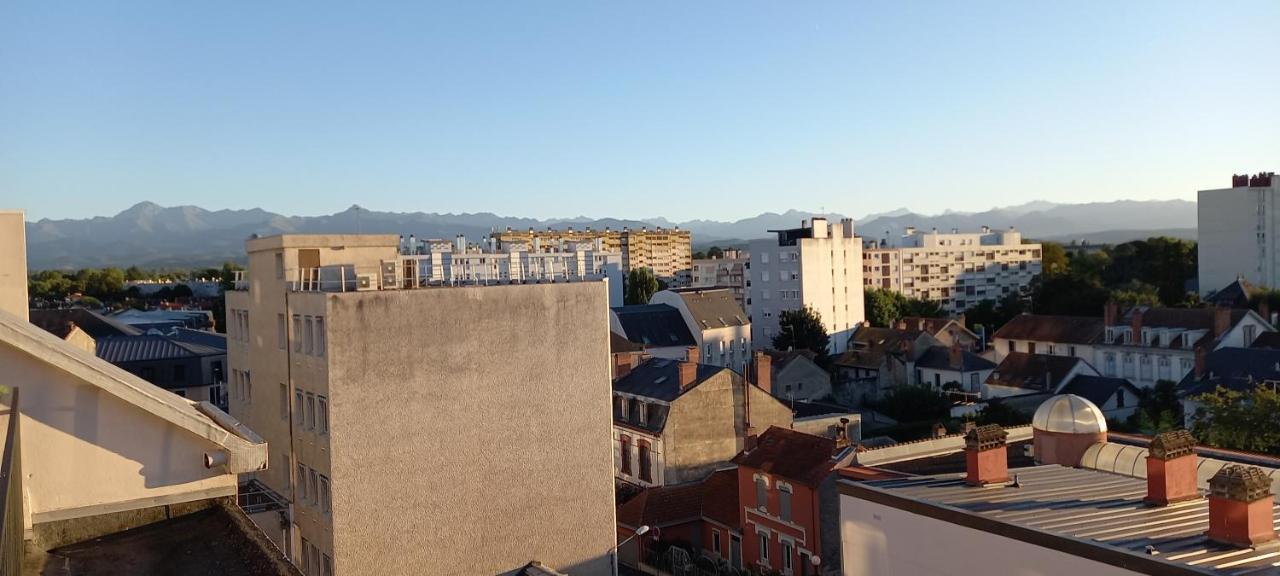 La Dolce Vita -T2 52M2- Dernier Etage- Terrasse-Parking-Wifi Fibre Leilighet Tarbes Eksteriør bilde